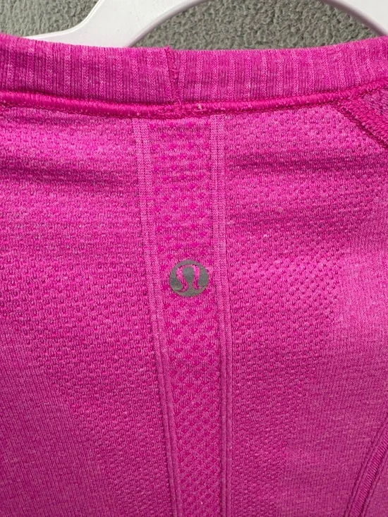 Lululemon For The Run Short Sleeve Tee Size 6 | Rare Fuchsia Pink 2018 - Picture 9 of 9